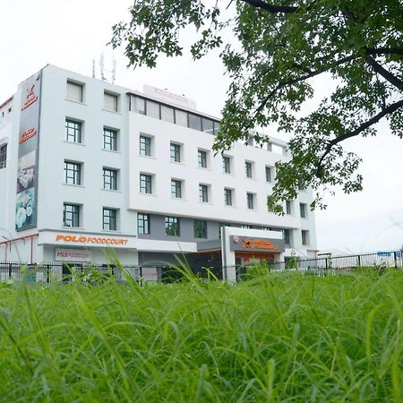 Max Hotels Prayagraj Exterior foto