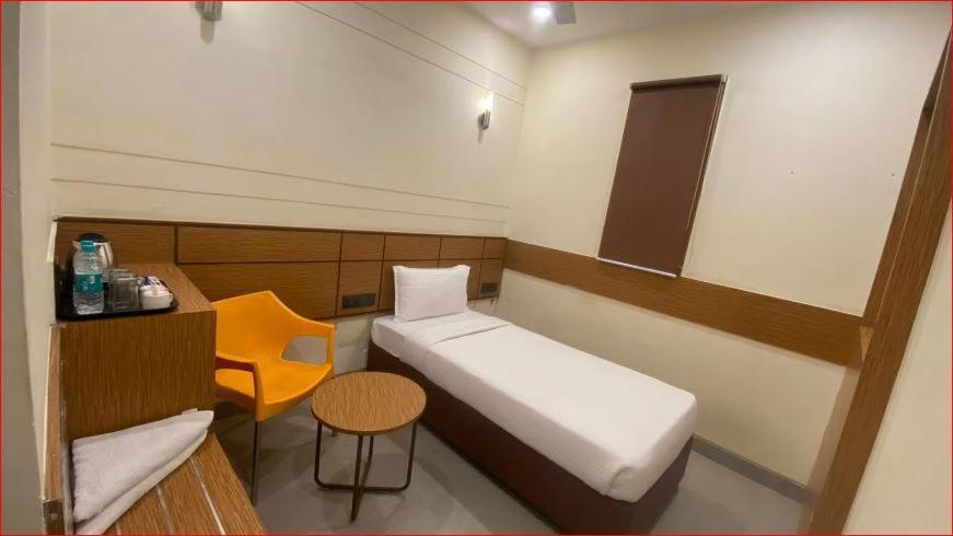 Max Hotels Prayagraj Exterior foto