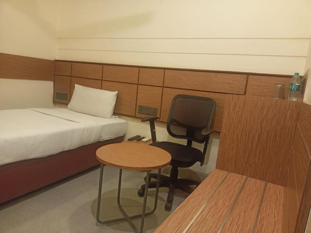 Max Hotels Prayagraj Exterior foto