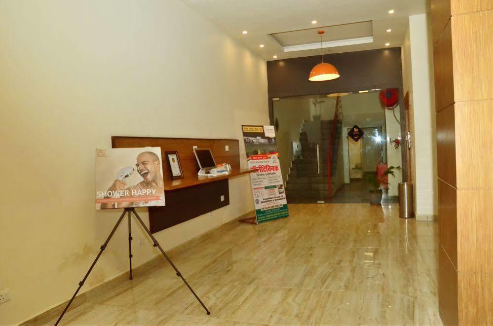 Max Hotels Prayagraj Exterior foto